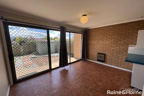 Property photo of 2/10 Franklin Road Orange NSW 2800
