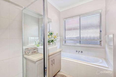 Property photo of 22 Ironbark Grove Burnside Heights VIC 3023