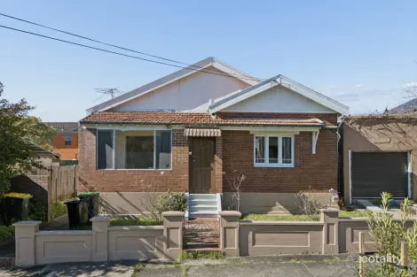 2 Harcourt Ave, Campsie, NSW 2194