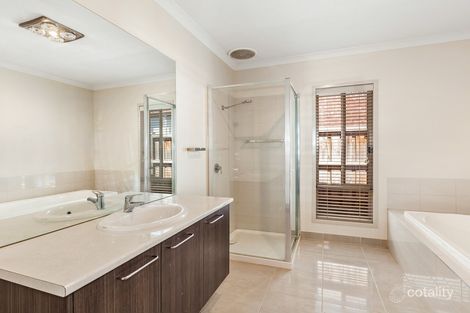Property photo of 12 Grange Drive Broadford VIC 3658