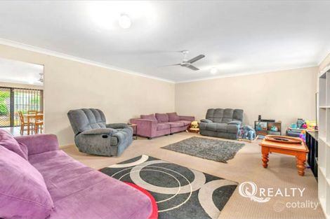 Property photo of 14 Zain Street Heritage Park QLD 4118