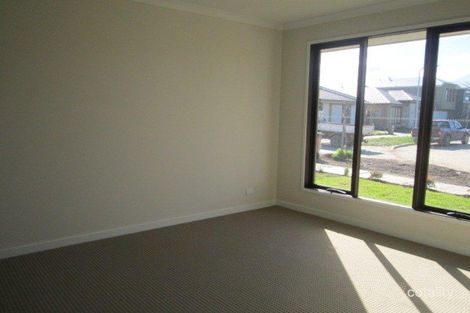 Property photo of 11 Chagall Parade Clyde North VIC 3978