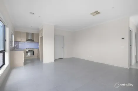 Property photo of 15 Allunga Way Werribee VIC 3030
