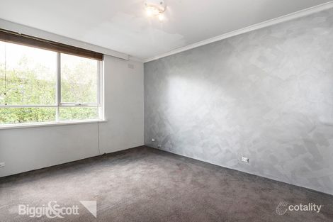 Property photo of 10/43-44 Marine Parade St Kilda VIC 3182