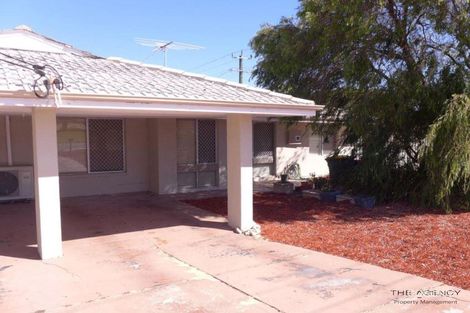 Property photo of 32 McKinlay Avenue Padbury WA 6025