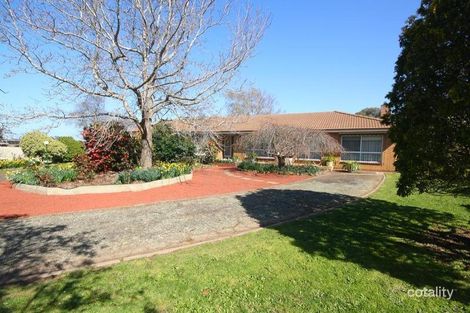 18 Noble Ct, Mount Rowan, VIC 3352