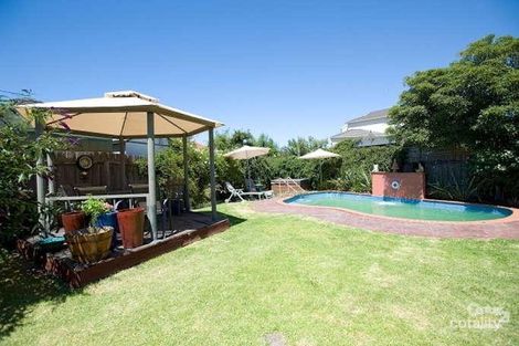 Property photo of 8 Dickson Court Williamstown VIC 3016