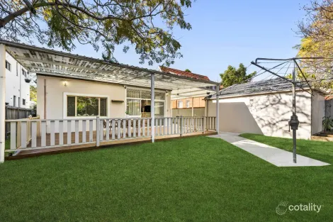 42 Newton Rd, Strathfield, NSW 2135