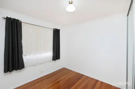 Property photo of 180 Casey Drive Lalor VIC 3075