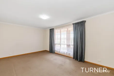 Property photo of 12 Bennett Close Aberfoyle Park SA 5159