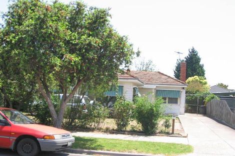 17 Cromwell St, Glenroy, VIC 3046