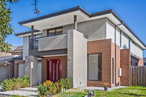 Property photo of 2 Eynesbury View Wollert VIC 3750