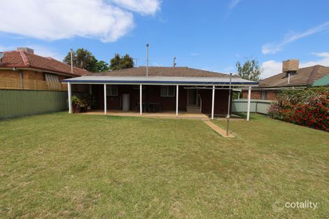 Property photo of 11 Leavenworth Drive Mount Austin NSW 2650