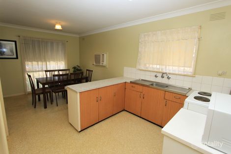 Property photo of 11 Leavenworth Drive Mount Austin NSW 2650