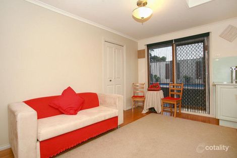 Property photo of 5 Scotsburn Way Endeavour Hills VIC 3802