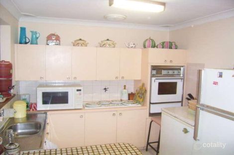 Property photo of 24 Martin Crescent Woodpark NSW 2164