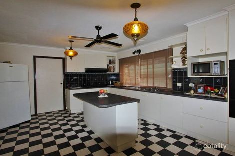 Property photo of 2 Wiltonvale Avenue Hoppers Crossing VIC 3029