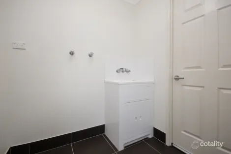 Property photo of 13 Lennon Boulevard Narangba QLD 4504