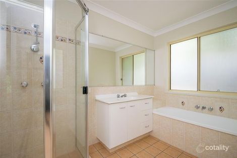 Property photo of 19 Laurina Court Elanora QLD 4221