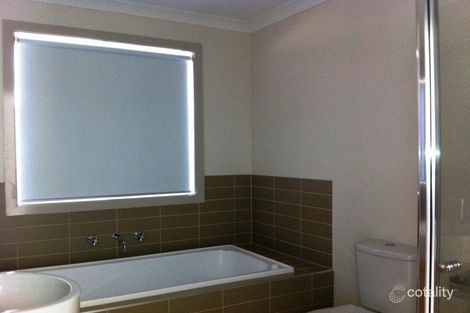 Property photo of 4 Addison Avenue Tarneit VIC 3029