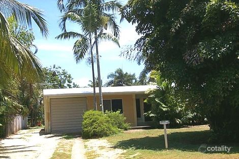 8 Marietta St, Holloways Beach, QLD 4878