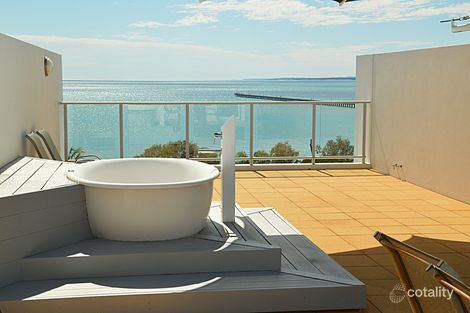 Property photo of 506/569 Esplanade Urangan QLD 4655