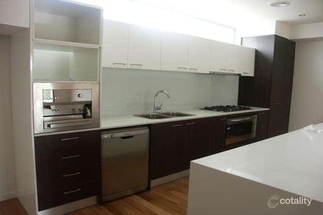 Property photo of 9/58 Bateman Road Kensington VIC 3031