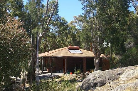 Property photo of 17 Sisely Road Gooseberry Hill WA 6076