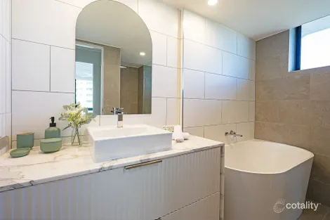 Property photo of 31/2981 Surfers Paradise Boulevard Surfers Paradise QLD 4217