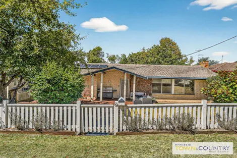 9 Laurence Ave, Armidale, NSW 2350