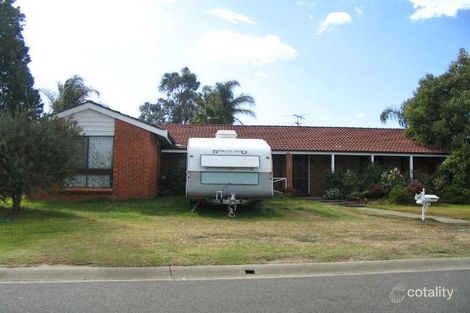 1 Madison Cct, St Clair, NSW 2759