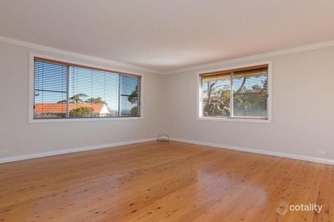 Property photo of 2 Irvine Street Garden Suburb NSW 2289