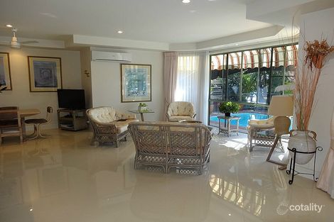 Property photo of 10 Folkstone Place Runaway Bay QLD 4216