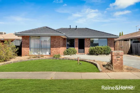 69 Mowbray Cres, Kurunjang, VIC 3337