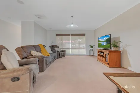 Property photo of 5 Iluka Avenue Moama NSW 2731