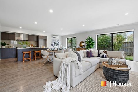 4 Saxony Way, Point Cook, VIC 3030