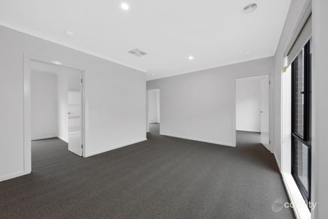 Property photo of 5 Chapelton Way Werribee VIC 3030
