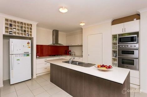 Property photo of 46 Resort Boulevard Doreen VIC 3754