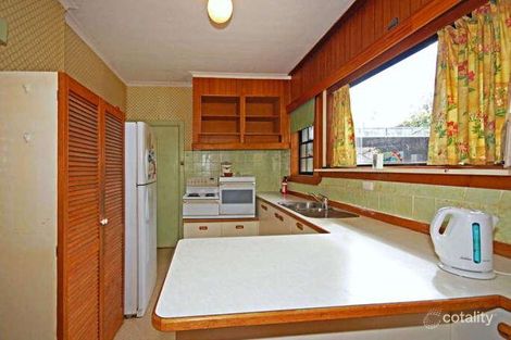 Property photo of 20 Woodstock Road Mount Waverley VIC 3149