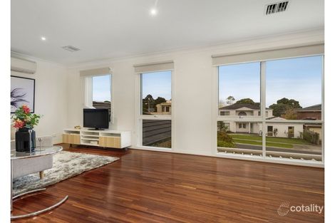 Property photo of 2 Currie Terrace Glen Waverley VIC 3150