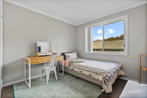 Property photo of 1/17 Nicole Close Watanobbi NSW 2259