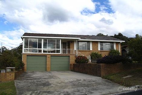 3 Brentwood Ave, Point Clare, NSW 2250