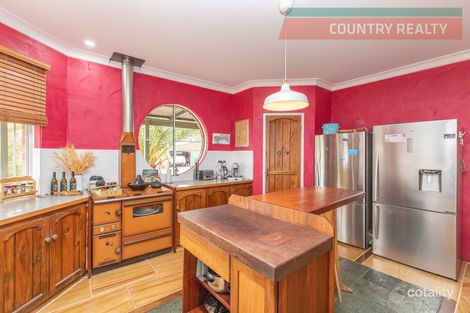 Property photo of 26 Steere Road York WA 6302