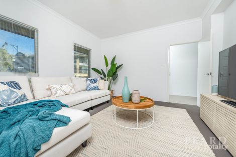 Property photo of 4 Oxted Link Butler WA 6036