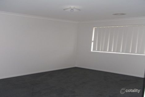 Property photo of 88 Fantail Way Brookfield VIC 3338