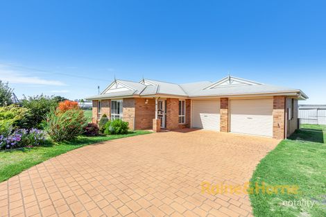 Property photo of 2 Batch Court Harristown QLD 4350