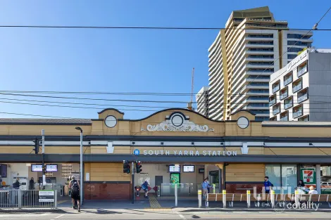 Property photo of 2/227 Toorak Road South Yarra VIC 3141