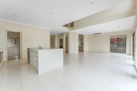 Property photo of 32 Harcrest Boulevard Wantirna South VIC 3152