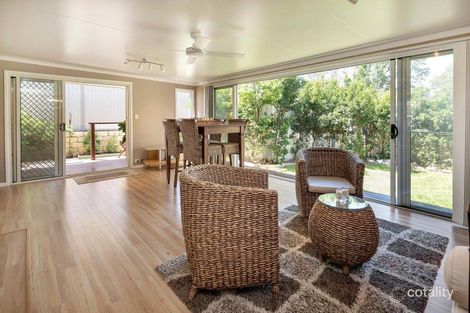 Property photo of 2/18 Orkney Place Labrador QLD 4215