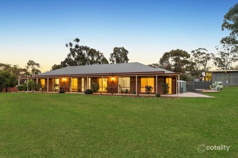 3 Jean Alice Dr, Junortoun, VIC 3551